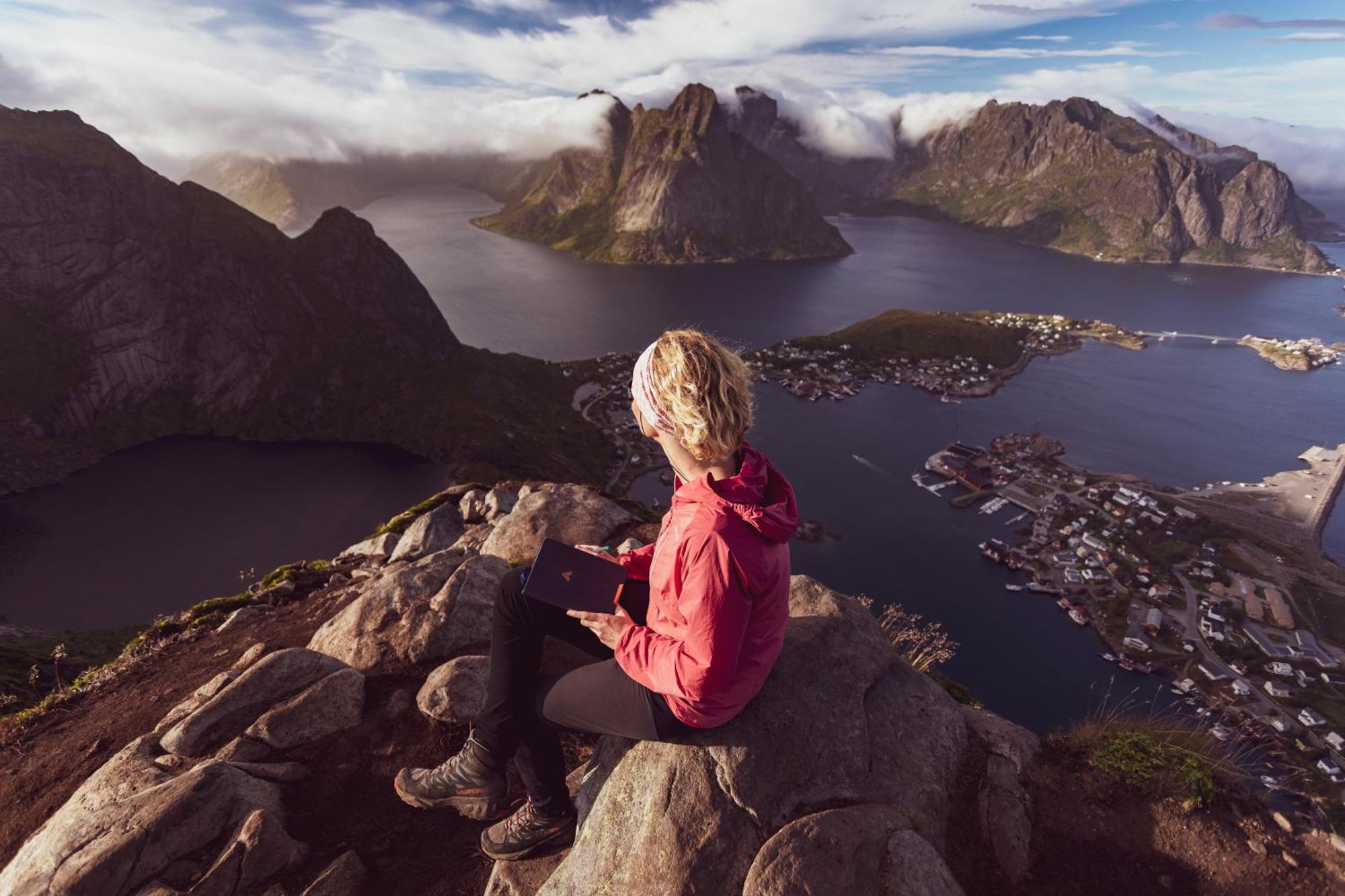 Lofoten Planet Basecamp Villa Sørvågen Bagian luar foto