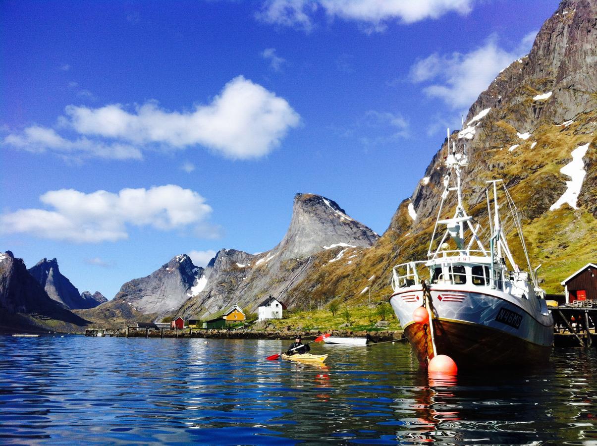 Lofoten Planet Basecamp Villa Sørvågen Bagian luar foto